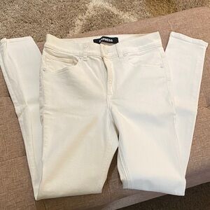 Express Women's Off-White Skinny Jeans